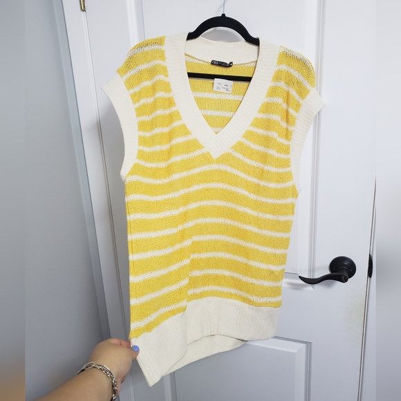 ZARA Yellow Striped Knit Oversized Sweater Vest - Picture 4 of 7